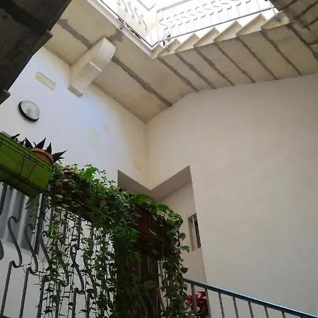 Appartement Spacious In 60 M² With Balcony *