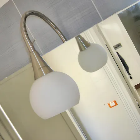 Appartement Spacious In 60 M² With Balcony *